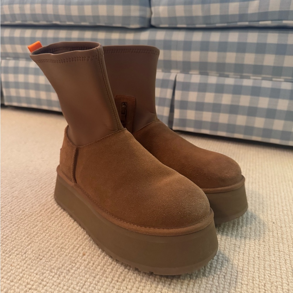 UGG Chestnut Dipper Platform Boots